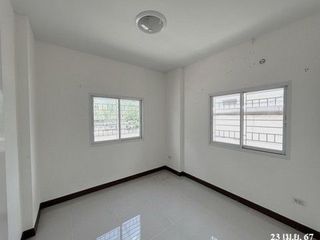 出售 1 卧室 独立屋 在 Ban Khai, Rayong