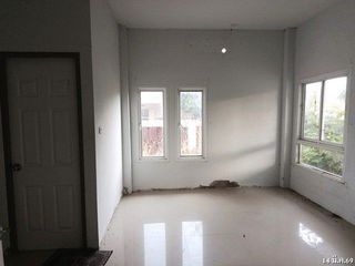 出售 1 卧室 独立屋 在 Ban Khai, Rayong
