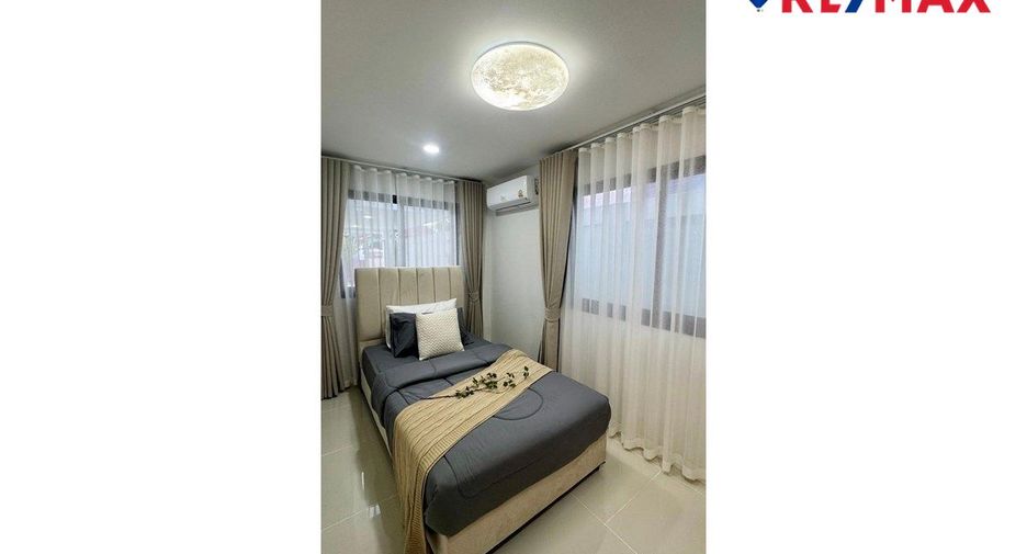 For sale 3 bedrooms house in East Pattaya, Pattaya