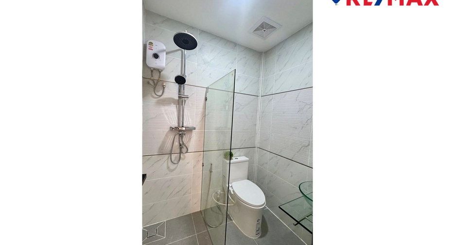 For sale 3 bedrooms house in East Pattaya, Pattaya