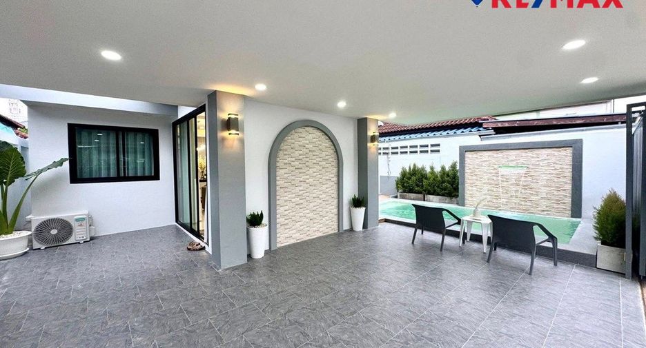 For sale 3 bedrooms house in East Pattaya, Pattaya