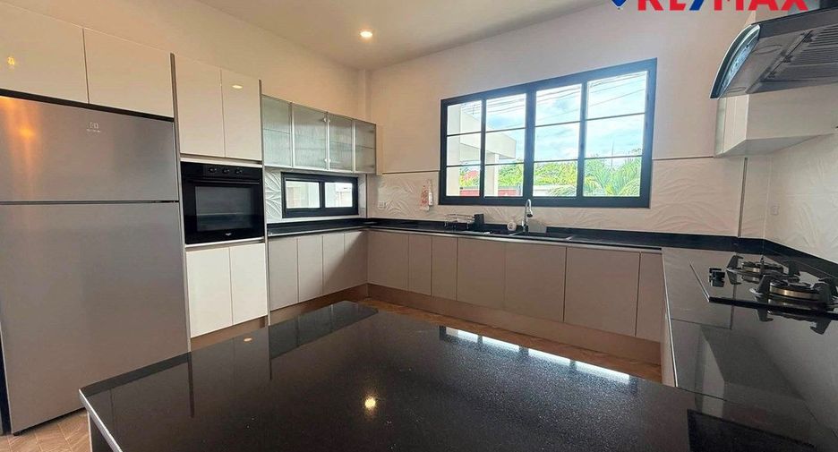 For sale 3 bedrooms house in Huay Yai, Pattaya