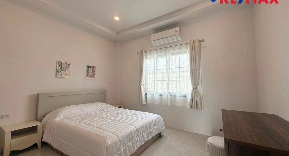 For sale 3 bedrooms house in Huay Yai, Pattaya