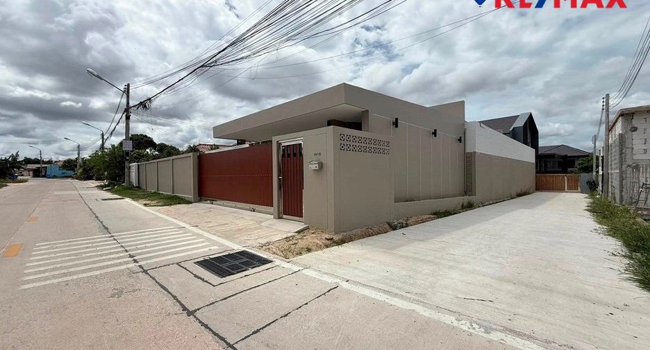 For sale 3 bedrooms house in Huay Yai, Pattaya