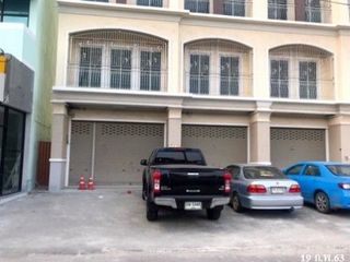 À vendre 1 chambre local commercial à Ban Khai, Rayong