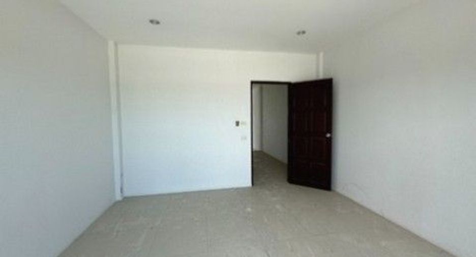Gewerbefläche zum Kauf mit 1 Zimmer in Ban Khai, Rayong