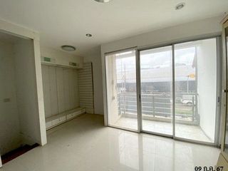À vendre 1 chambre local commercial à Ban Khai, Rayong