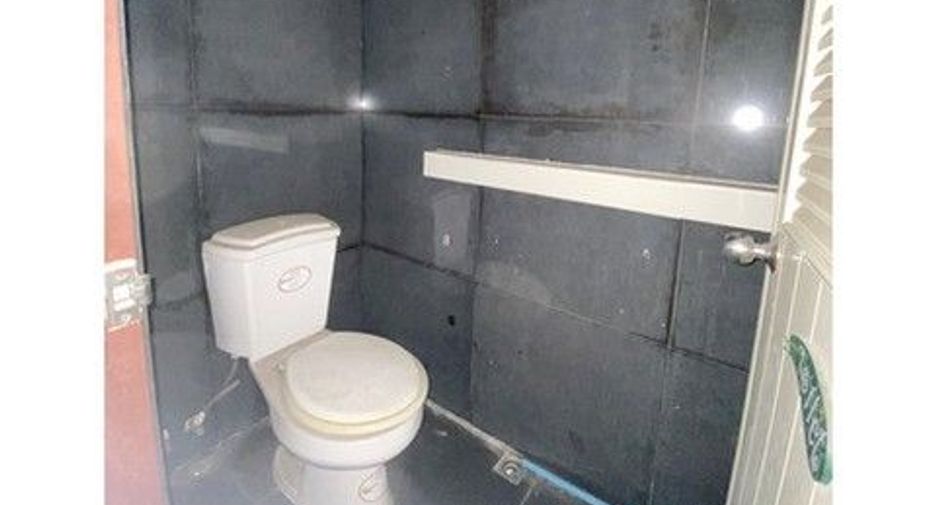 Gewerbefläche zum Kauf mit 1 Zimmer in Ban Khai, Rayong