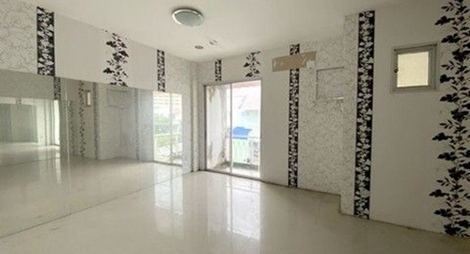 Gewerbefläche zum Kauf mit 1 Zimmer in Ban Khai, Rayong