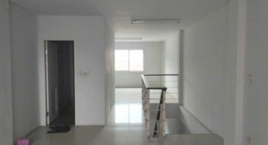 Gewerbefläche zum Kauf mit 1 Zimmer in Ban Khai, Rayong