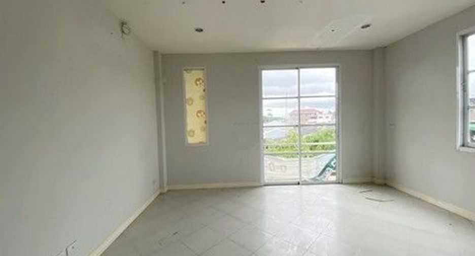 Gewerbefläche zum Kauf mit 1 Zimmer in Ban Khai, Rayong