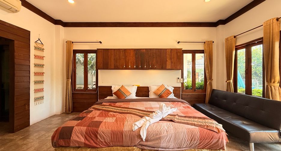 For rent and for sale 11 bedrooms retail Space in San Sai, Chiang Mai