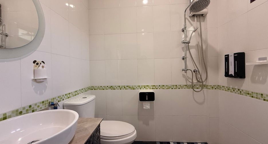 For rent and for sale 11 bedrooms retail Space in San Sai, Chiang Mai