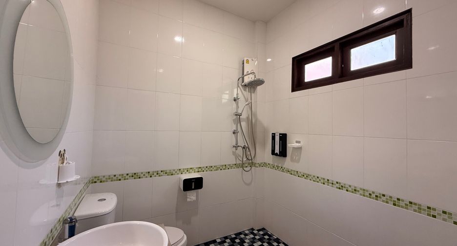 For rent and for sale 11 bedrooms retail Space in San Sai, Chiang Mai