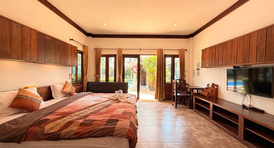 For rent and for sale 11 bedrooms retail Space in San Sai, Chiang Mai