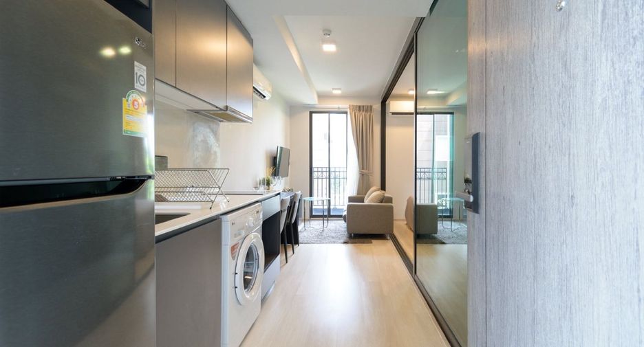 For rent 1 bed condo in Khlong Toei, Bangkok