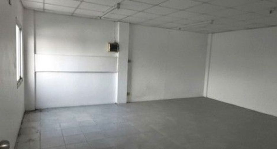 Gewerbefläche zum Kauf mit 1 Zimmer in Mueang Maha Sarakham, Maha Sarakham