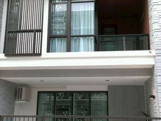 For rent 3 bedrooms townhouse in Bang Phli, Samut Prakan