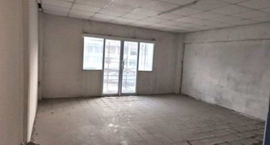 Gewerbefläche zum Kauf mit 1 Zimmer in Mueang Maha Sarakham, Maha Sarakham