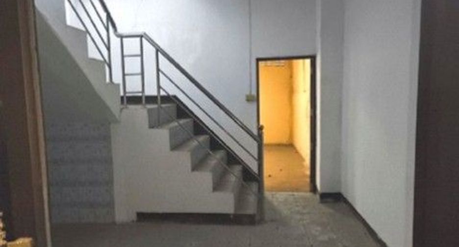 Gewerbefläche zum Kauf mit 1 Zimmer in Mueang Maha Sarakham, Maha Sarakham
