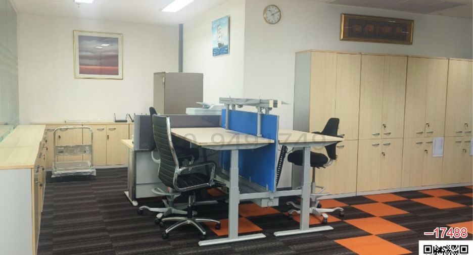 À louer 4 chambres bureau à Bang Na, Bangkok