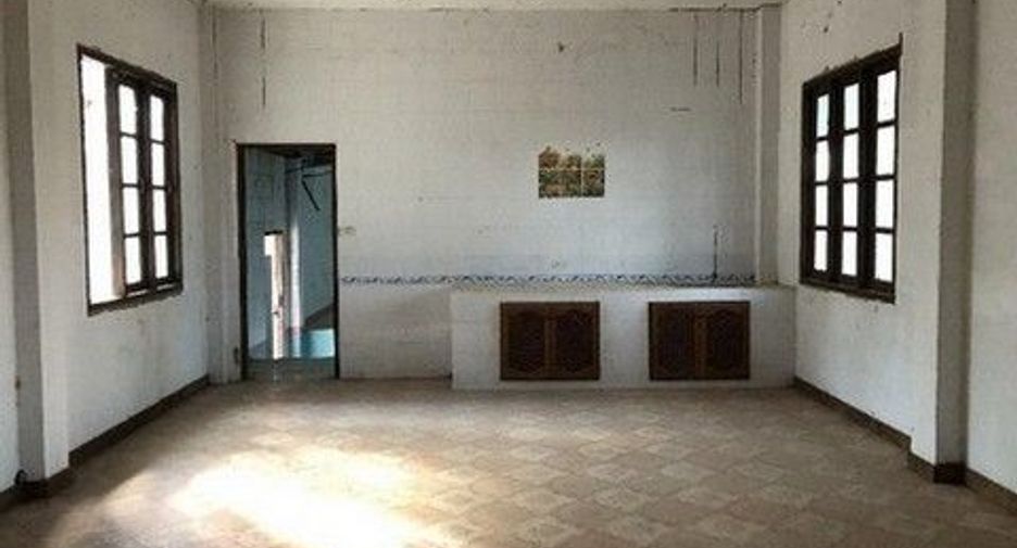 Продажа 1 кровать склад в Chok Chai, Накхон Ратчасима
