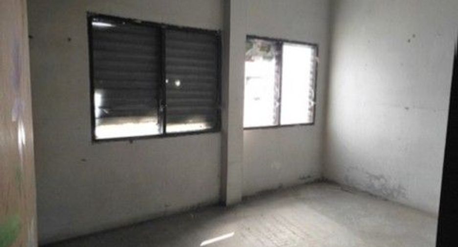 出售 1 卧室 商业空间 在 Chok Chai, Nakhon Ratchasima