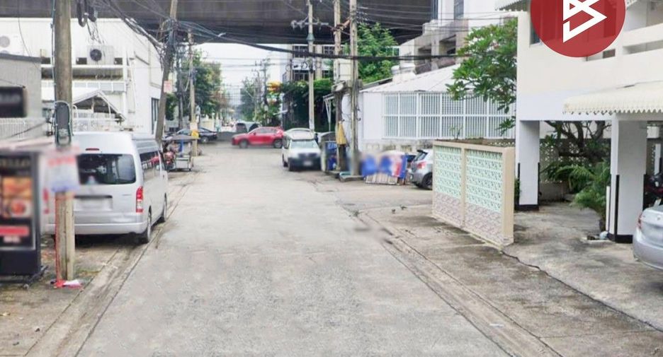Haus zum Kauf mit 3 Zimmer in Suan Luang, Bangkok