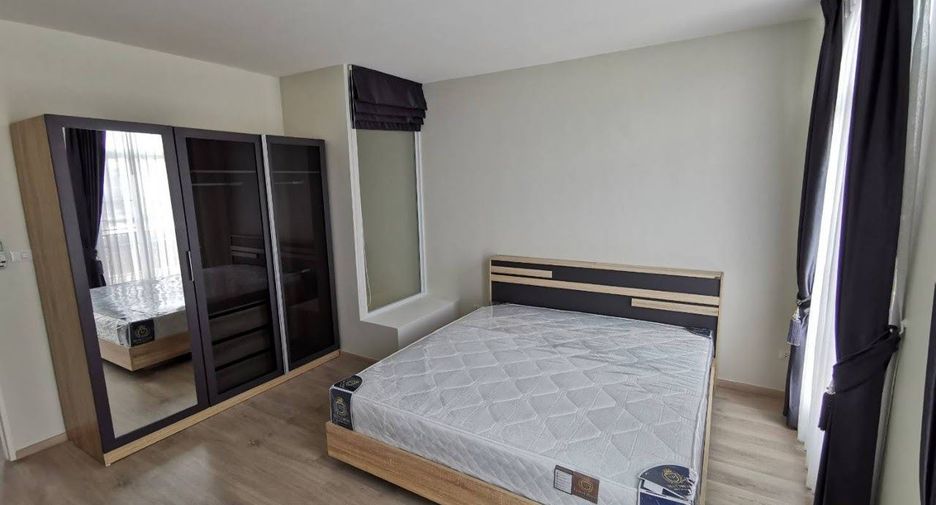 For rent 3 bedrooms townhouse in Prawet, Bangkok