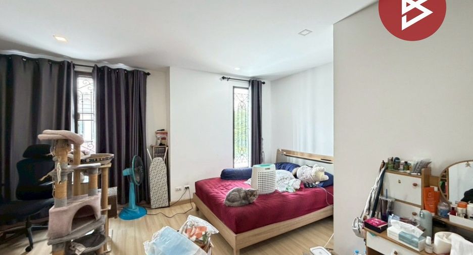Reihenhaus zur Miete und zum Kauf mit 3 Zimmer in Sai Mai, Bangkok