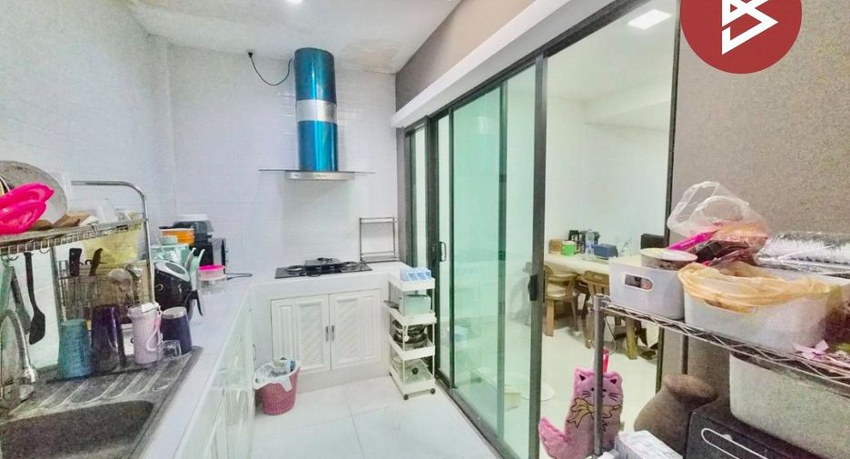 For rent and for sale 3 bedrooms townhouse in Sai Mai, Bangkok