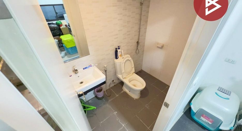 For rent and for sale 3 bedrooms townhouse in Sai Mai, Bangkok