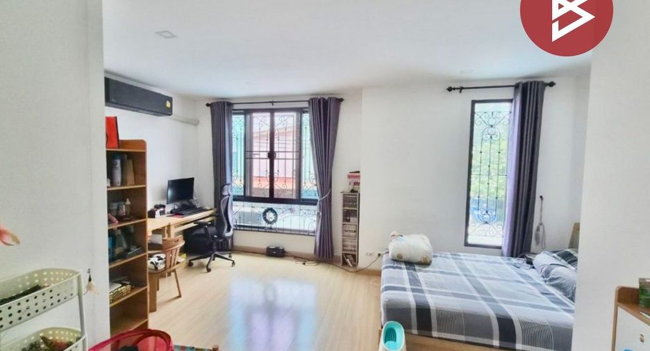 For rent and for sale 3 bedrooms townhouse in Sai Mai, Bangkok