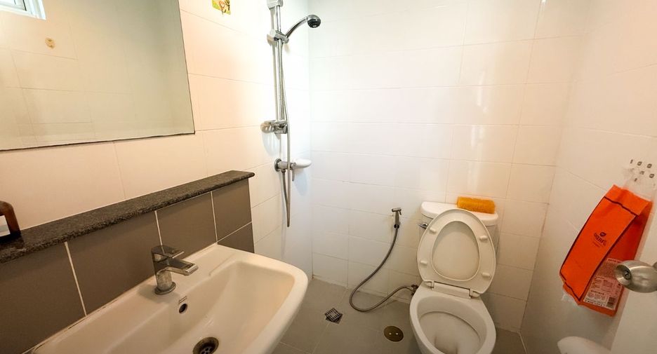 Reihenhaus zum Kauf mit 3 Zimmer in Khlong Sam Wa, Bangkok