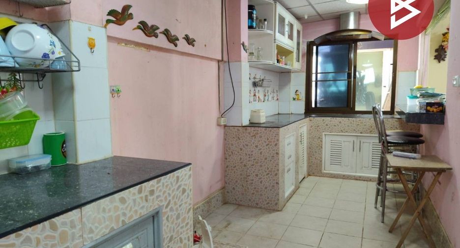 À vendre 3 chambres maison de ville à Mueang Samut Prakan, Samut Prakan