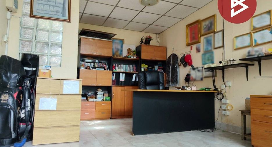 À vendre 3 chambres maison de ville à Mueang Samut Prakan, Samut Prakan