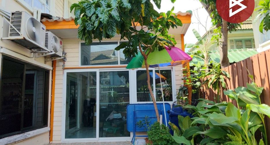 À vendre 3 chambres maison de ville à Mueang Samut Prakan, Samut Prakan