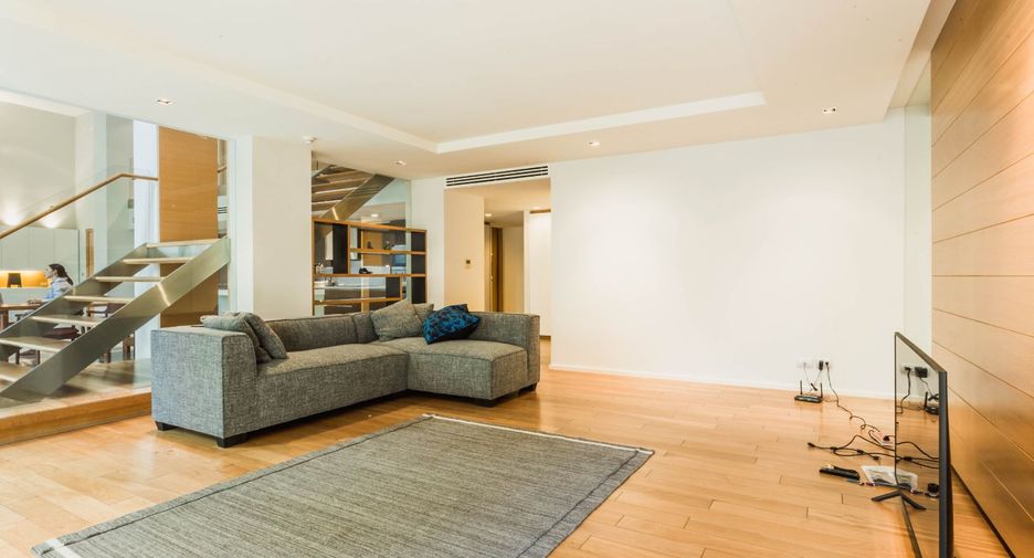 Condo en venta de 4 habitaciones en Khlong Toei, Bangkok