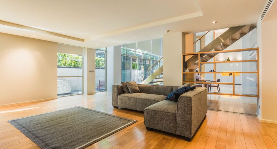 Condo en venta de 4 habitaciones en Khlong Toei, Bangkok