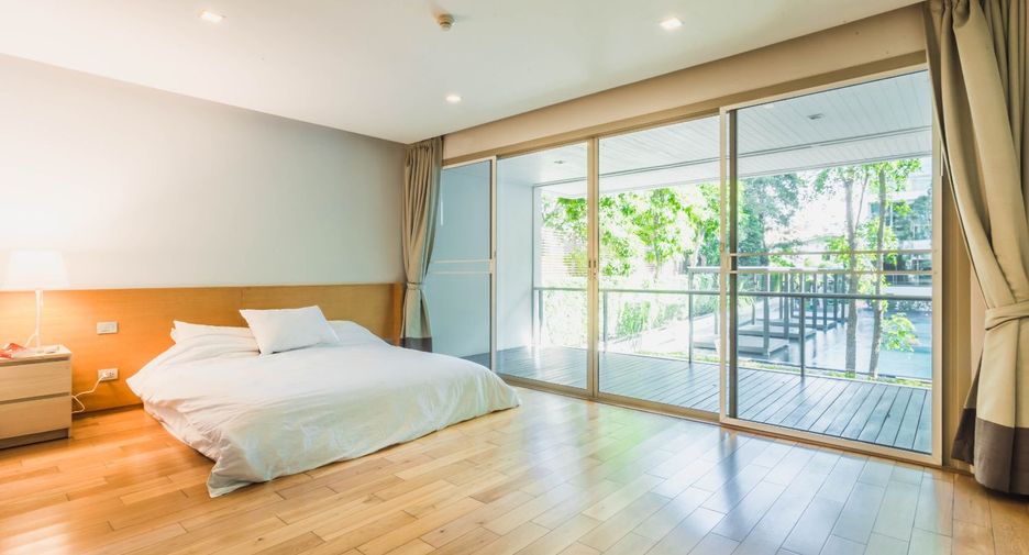 Condo en venta de 4 habitaciones en Khlong Toei, Bangkok