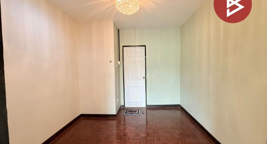 Продажа 2 спальни таунхаус в Банг Кхен, Бангкок