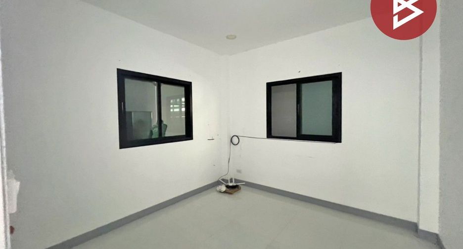 À vendre 3 chambres maison à Mueang Lamphun, Lamphun