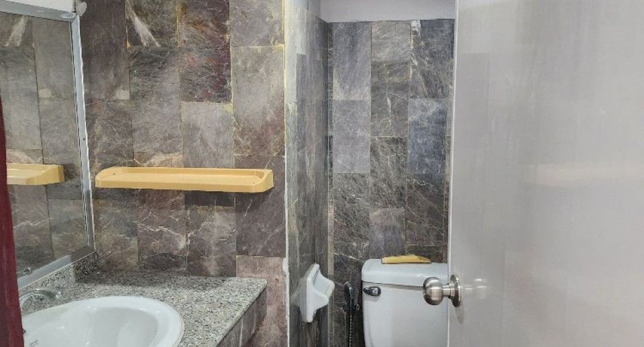Продажа 1 кровать кондо в Пращет, Бангкок