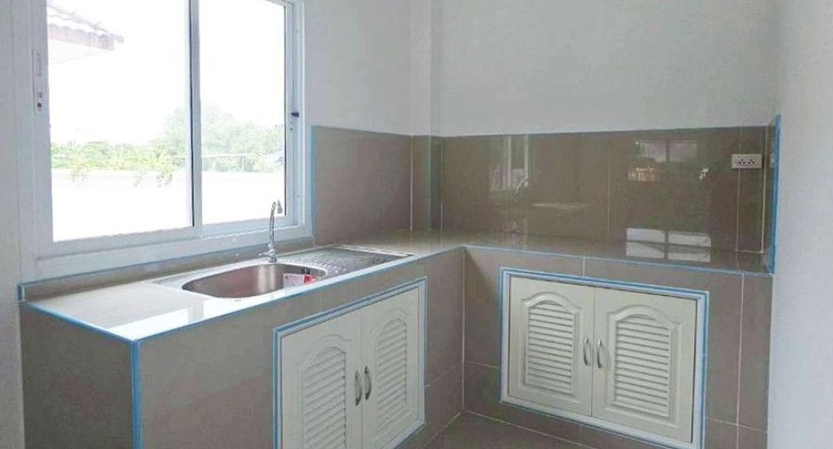 Продажа 3 спальни дом в Phan Thong, Чонбури