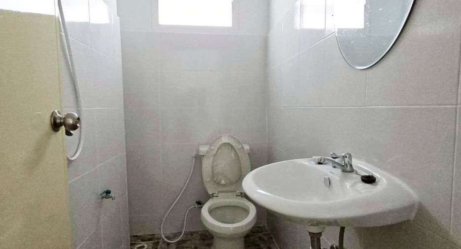 Продажа 3 спальни дом в Phan Thong, Чонбури