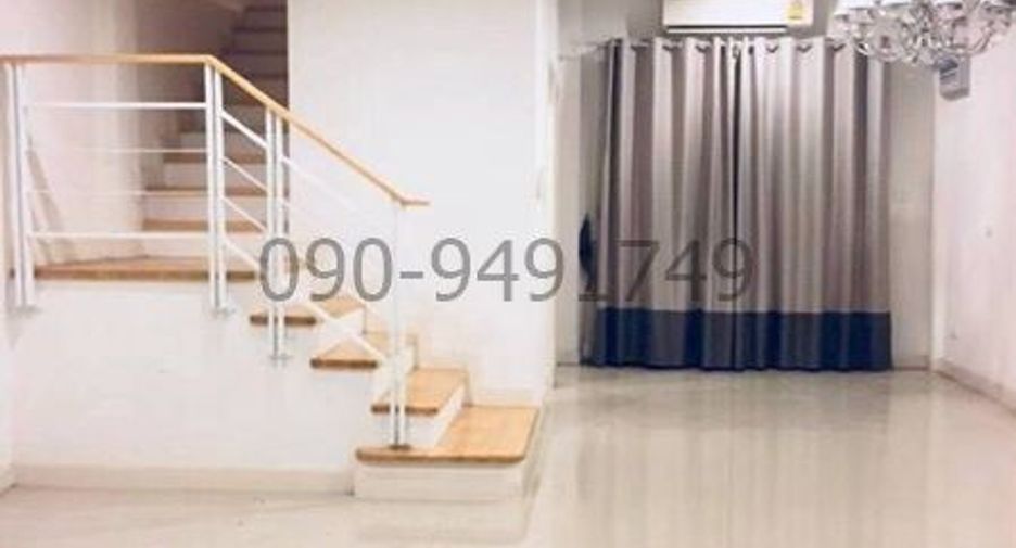 Продажа 3 спальни дом в Лат Пхрао, Бангкок