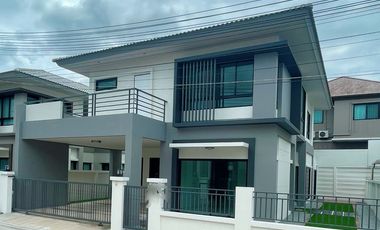 For rent and for sale 3 bedrooms house in Si Racha, Chonburi