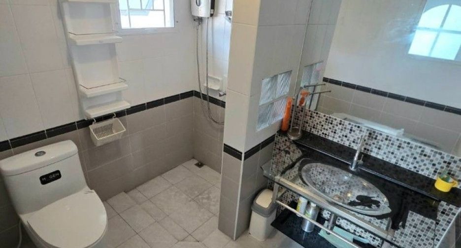Продажа 4 спальни дом в Тхунг Кхру, Бангкок