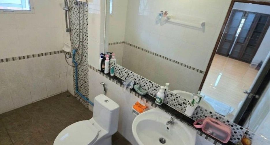 Продажа 4 спальни дом в Тхунг Кхру, Бангкок