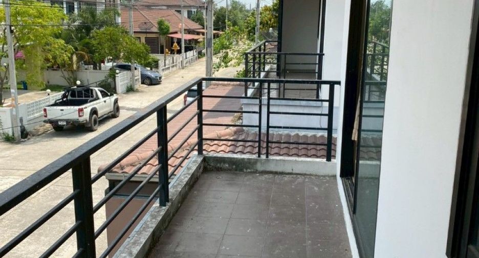 Продажа 3 спальни дом в Mueang Chon Buri, Чонбури